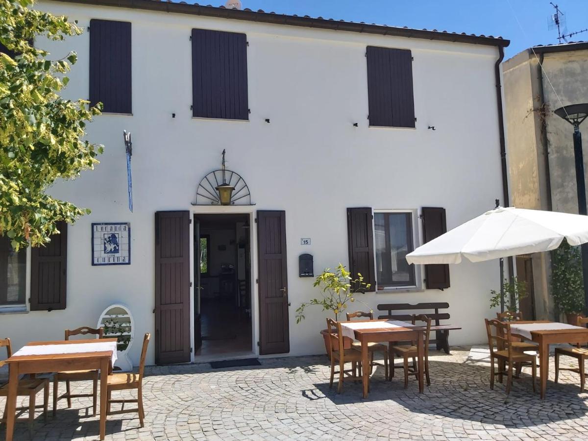 Locanda Delle Grotte Di Onferno Hotel Gemmano Exterior photo