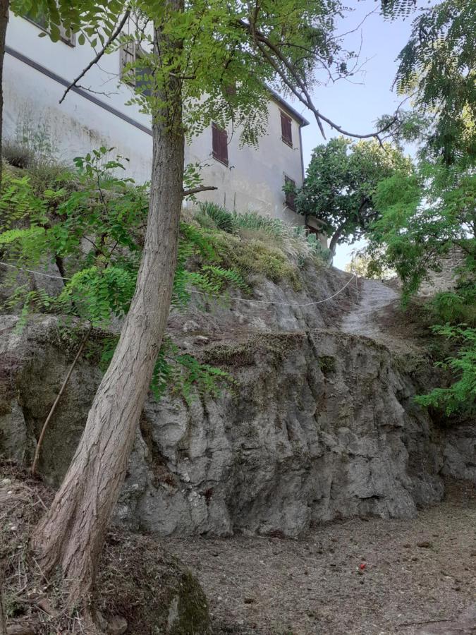 Locanda Delle Grotte Di Onferno Hotel Gemmano Exterior photo
