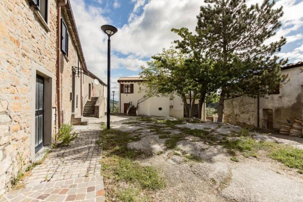 Locanda Delle Grotte Di Onferno Hotel Gemmano Exterior photo